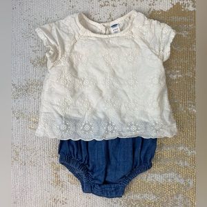 OLD NAVY Baby Girl Romper One-Piece Outfit White Eyelet & Chambray | Size 6-12 M
